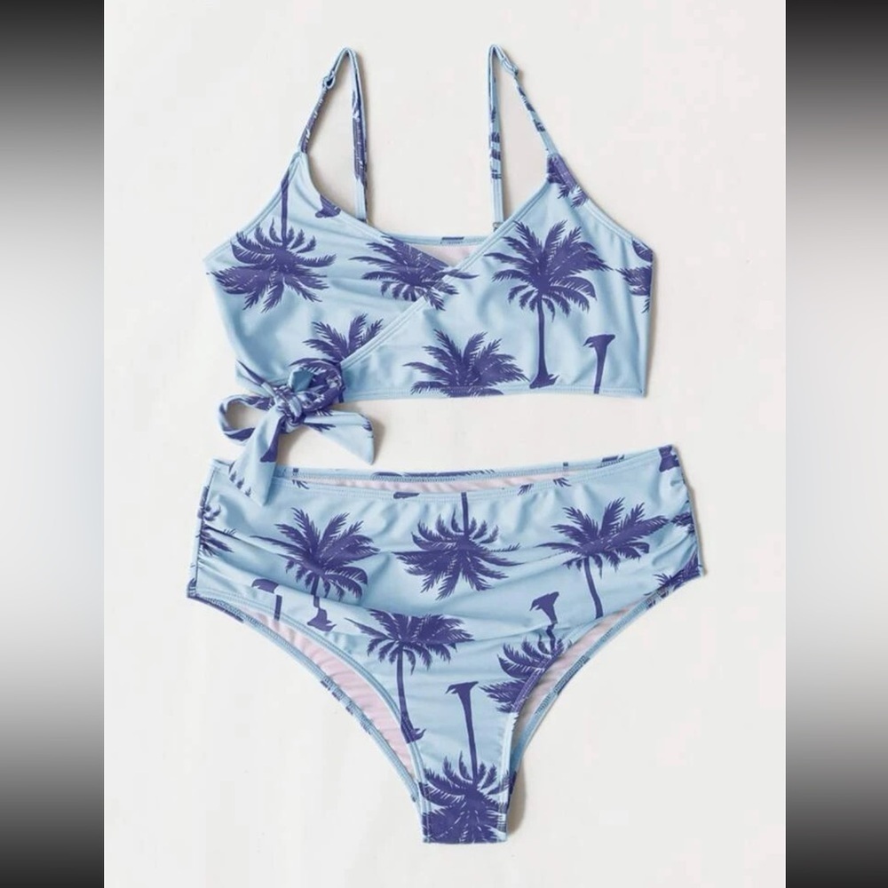 Shein Maternity Palm Tree Print
Knot Side Bikini Swimsuit
Size:M - Picture 3 of 8
